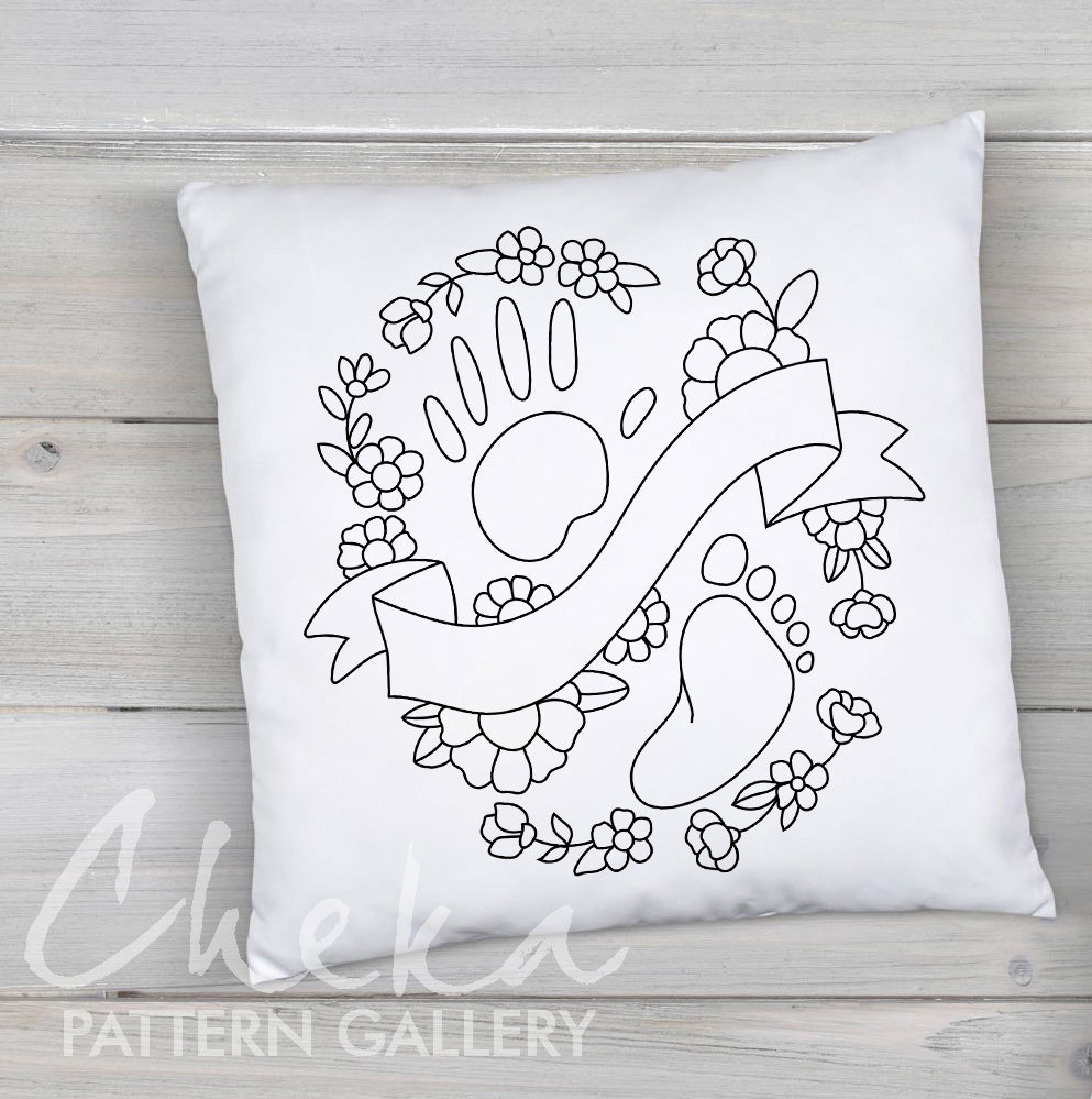 Pregnancy hoop art. Baby's feet and hand, embroidery pattern. Baby feet with flowers, newborn gift, Personalized gift for the newborn's mom
