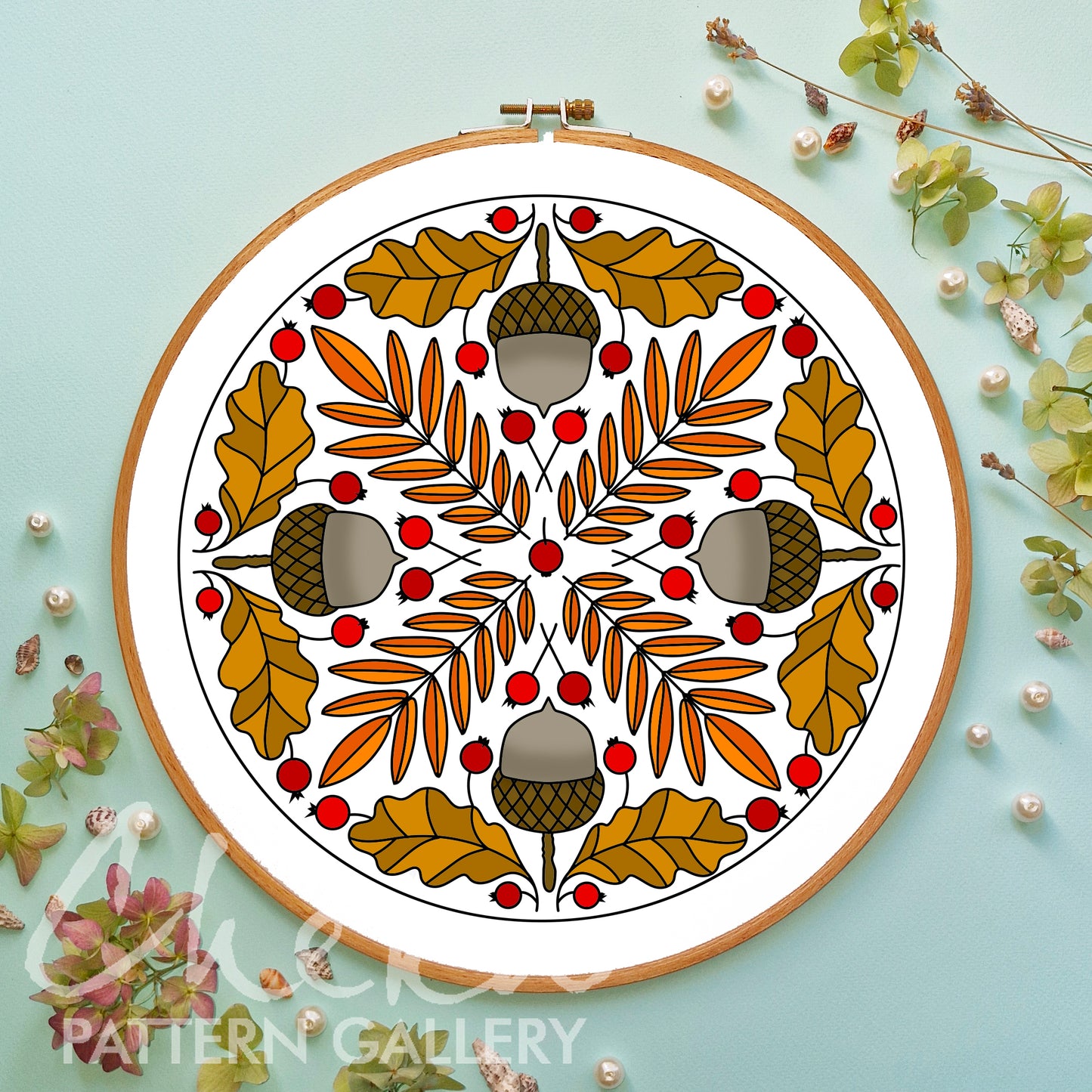 Oak hand embroidery pattern. PDF template with oak leaves, berries and acorns, Modern hoop art. Acorns embroidery pattern, fall embroidery